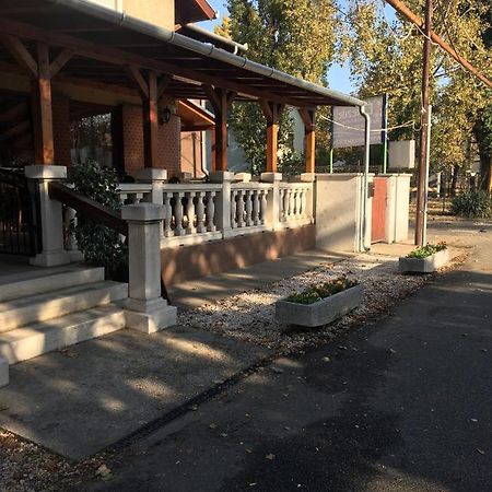 Park Panzio Budapest Extérieur photo